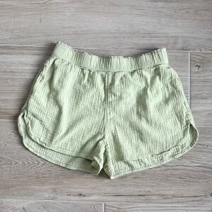 Universal Thread Light Green Women Shorts